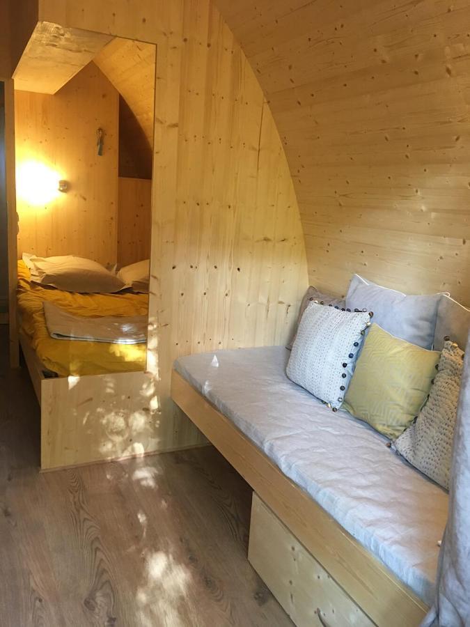 Camping-Hotel De Plein Air Les 2 Bois Baratier ภายนอก รูปภาพ